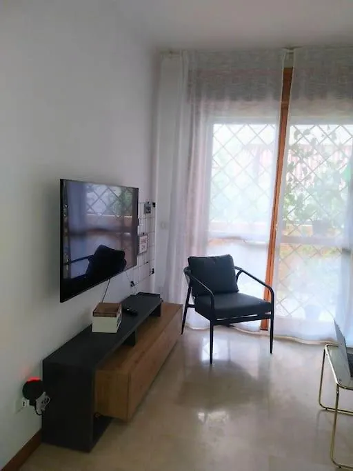 Appartamento Centro Commerciale Roma Apartamento
